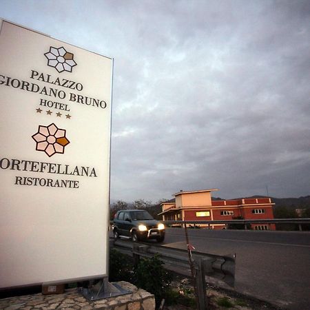 Palazzo Giordano Bruno Hotel โนลา ภายนอก รูปภาพ