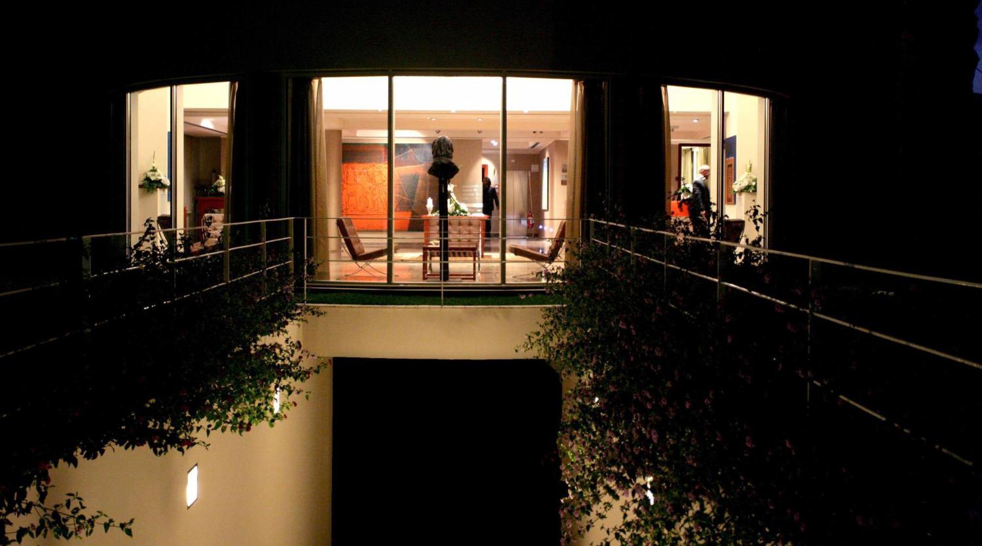 Palazzo Giordano Bruno Hotel โนลา ภายนอก รูปภาพ