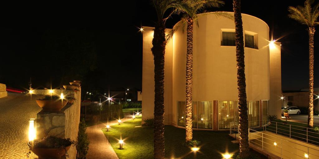 Palazzo Giordano Bruno Hotel โนลา ภายนอก รูปภาพ